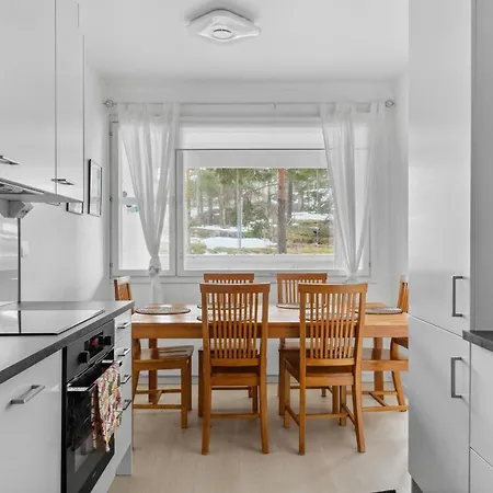 Happy House Apartment